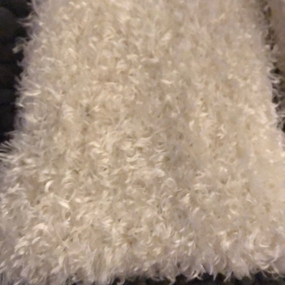 Off White Scarf - Picture 6 of 8